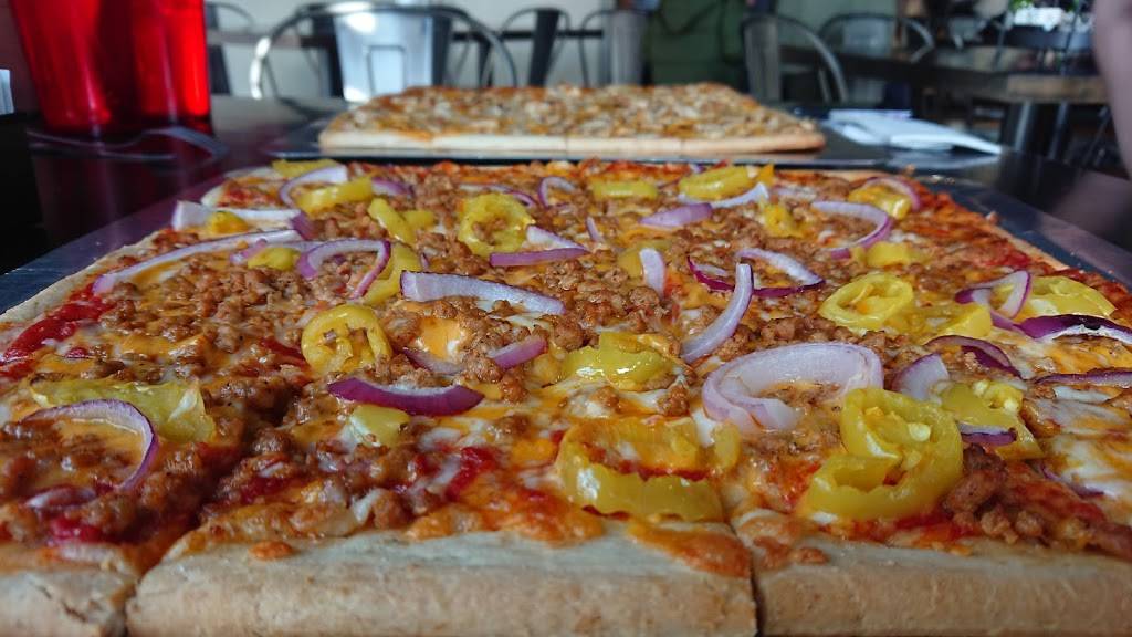 Rocco’s pizza and cantina | restaurant | 1302 Mike Fahey St, Omaha, NE 68102, USA | 4025029893 OR +1 402-502-9893