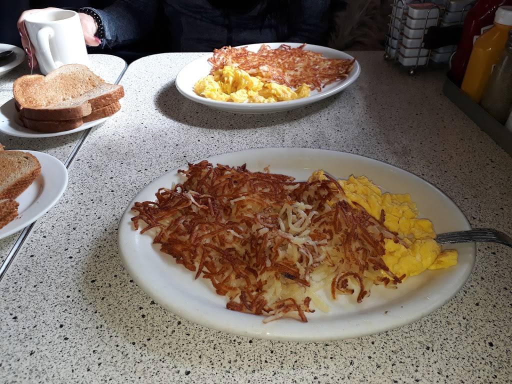 A-Town Diner | restaurant | 7305 El Camino Real, Atascadero, CA 93422, USA | 8054618181 OR +1 805-461-8181