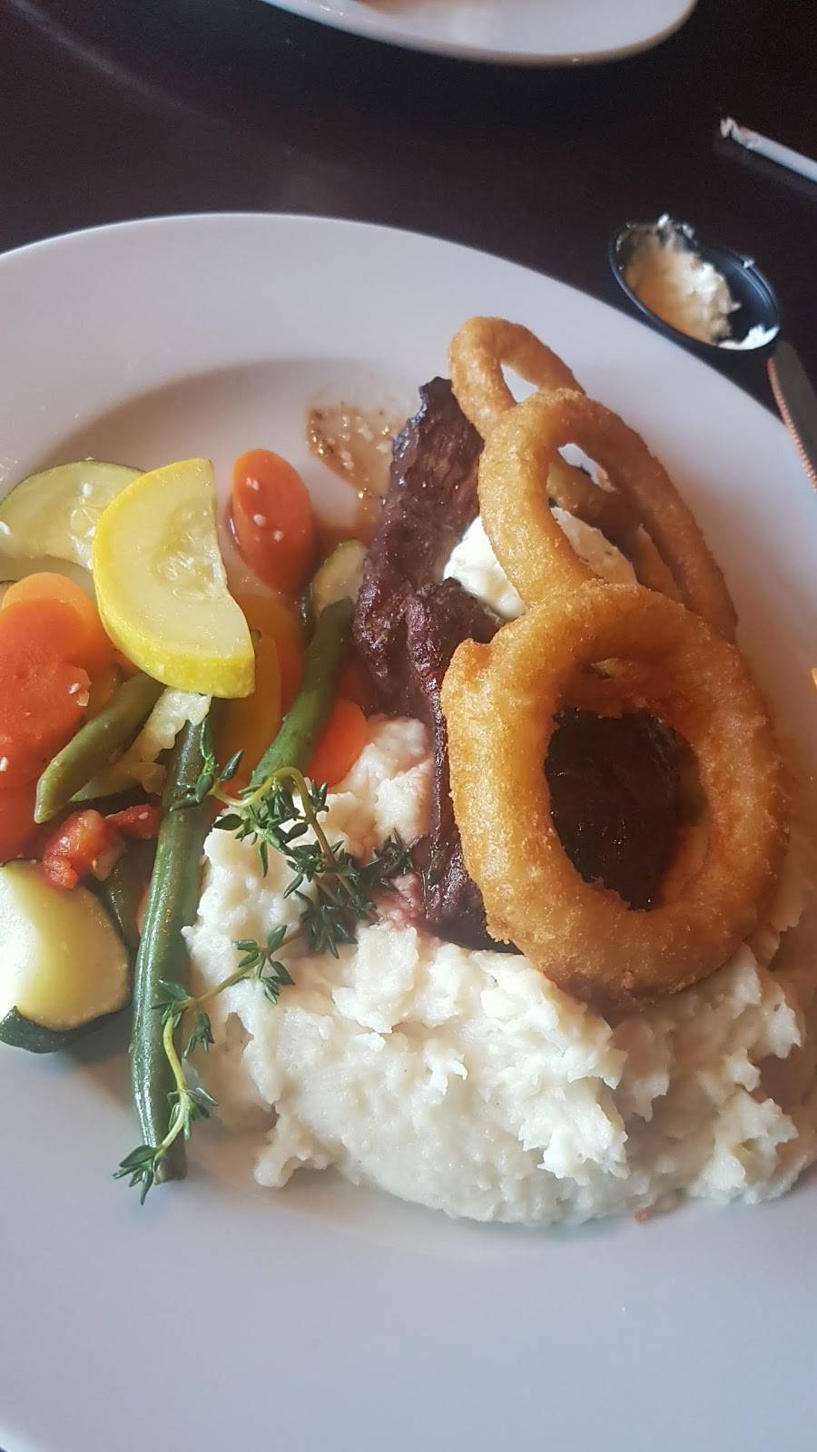 Waterstone Grill | restaurant | 3679 Commerce Pl, Hamburg, NY 14075, USA | 7166464400 OR +1 716-646-4400