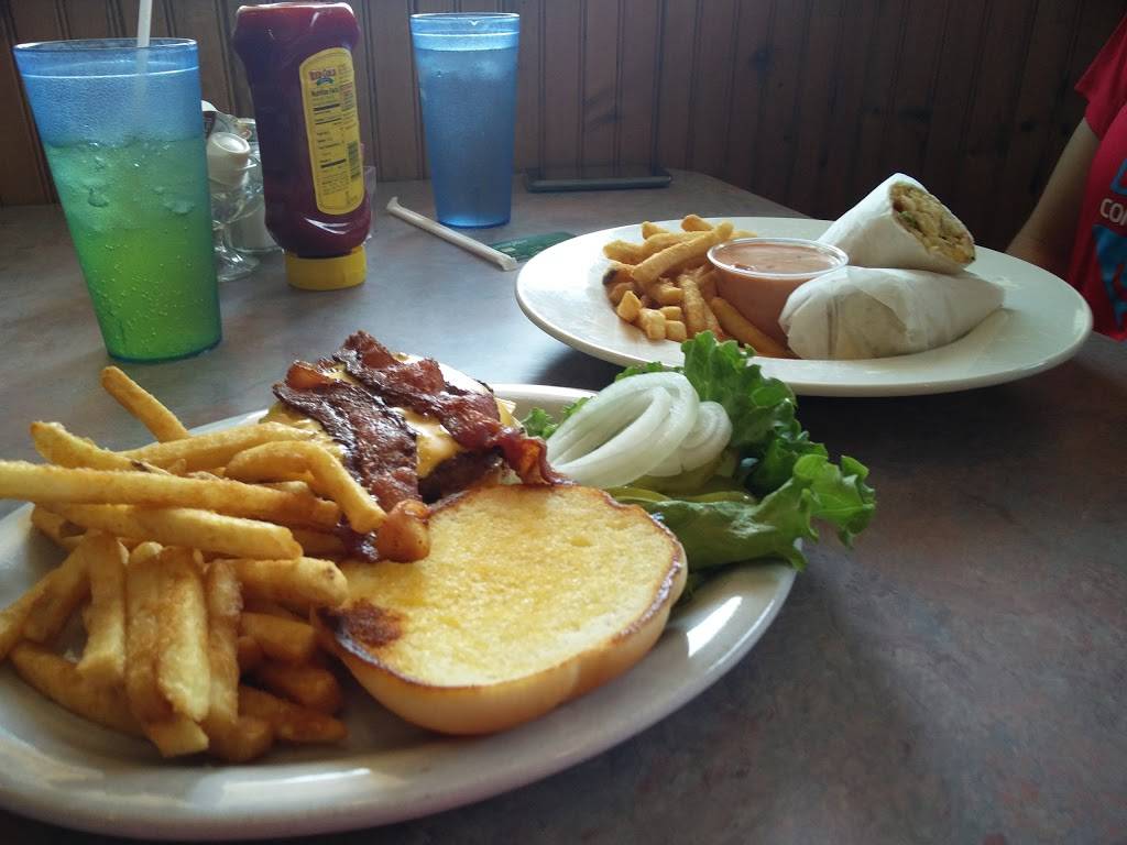 Mosinee Cafe | restaurant | 313 Main St, Mosinee, WI 54455, USA | 7156933600 OR +1 715-693-3600