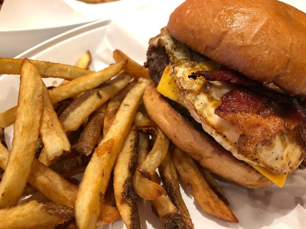 Chapps Burgers (Little Road & I-20) | restaurant | 153 SW Plaza, Arlington, TX 76016, USA | 8174838008 OR +1 817-483-8008