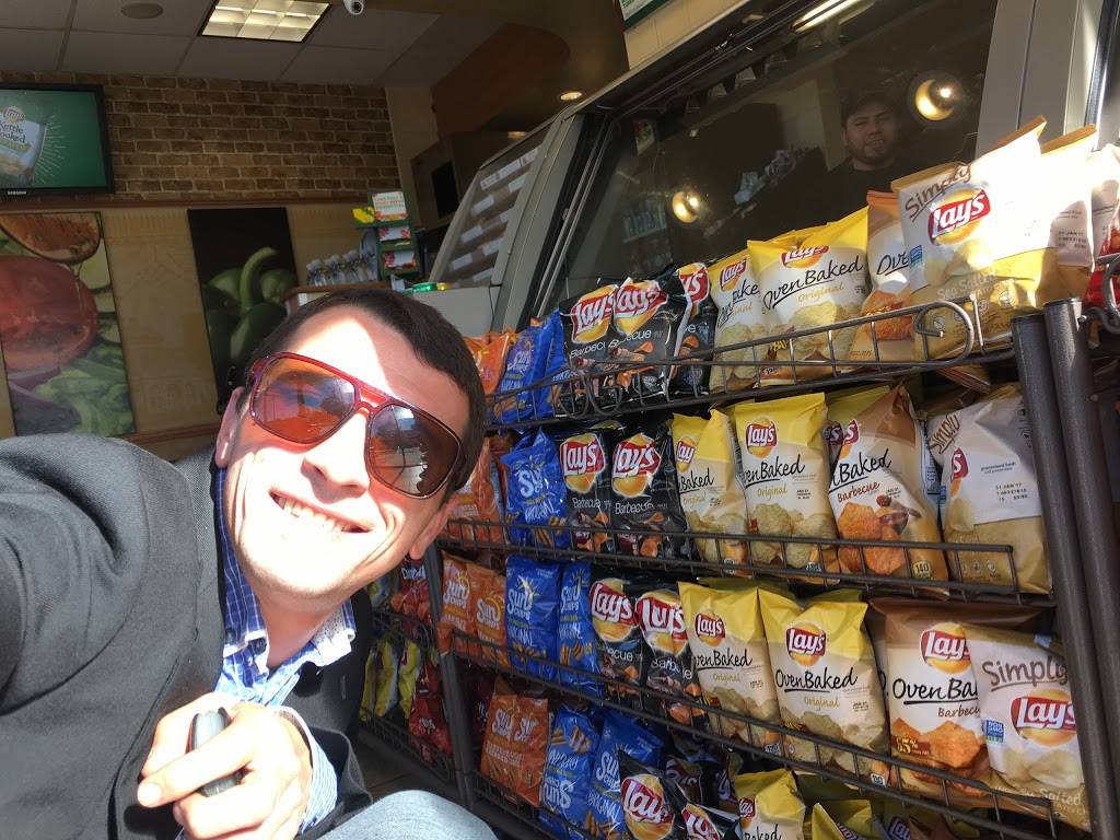 Subway Restaurants | restaurant | 1900 Hillhurst Ave, Los Angeles, CA 90027, USA | 3236647827 OR +1 323-664-7827