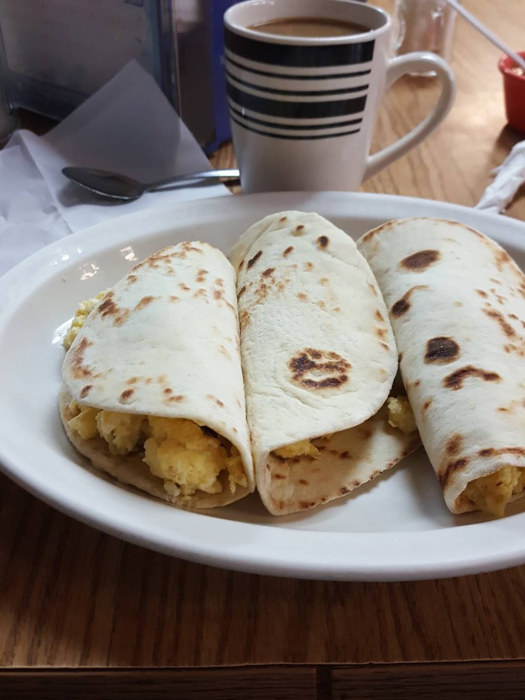 Little Taco Factory | restaurant | 4706 Seguin Rd, San Antonio, TX 78219, USA | 2106617644 OR +1 210-661-7644