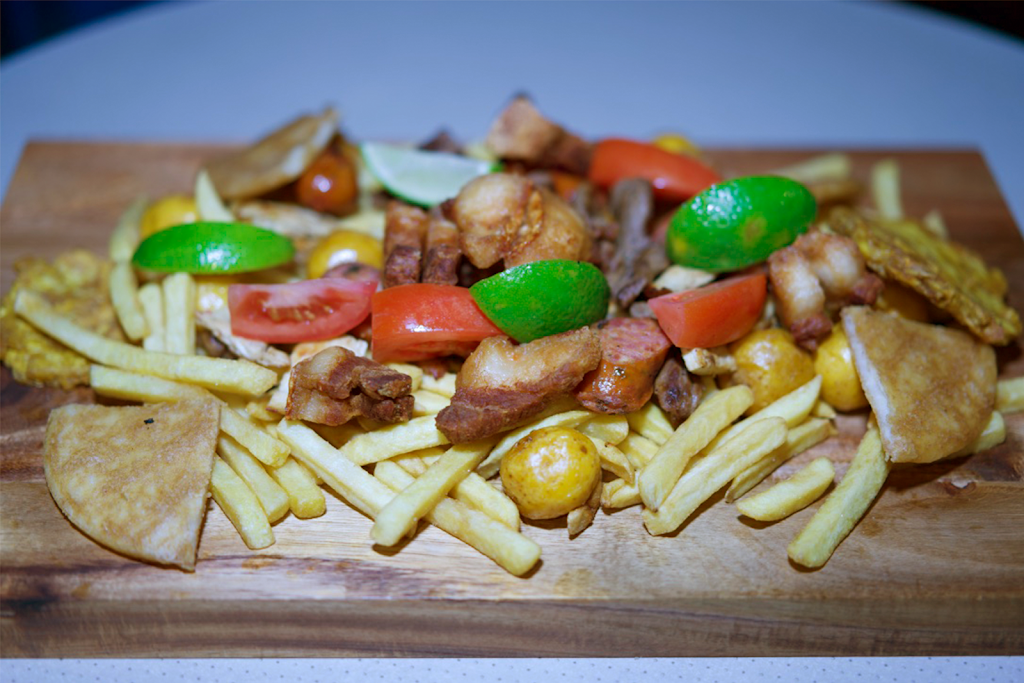 El Punto Latino Restaurant and Bar | restaurant | 2862 Gulf to Bay Blvd, Clearwater, FL 33759, USA | 7277545509 OR +1 727-754-5509