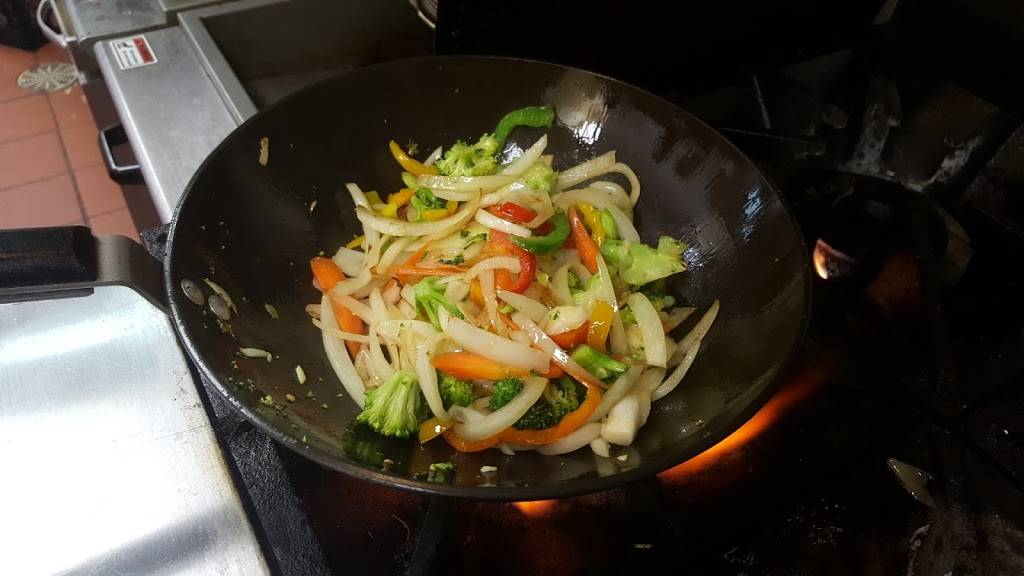 Royal Pizza & Kabob | restaurant | 15221 Wyoming Ave, Detroit, MI 48238, USA | 3136596361 OR +1 313-659-6361