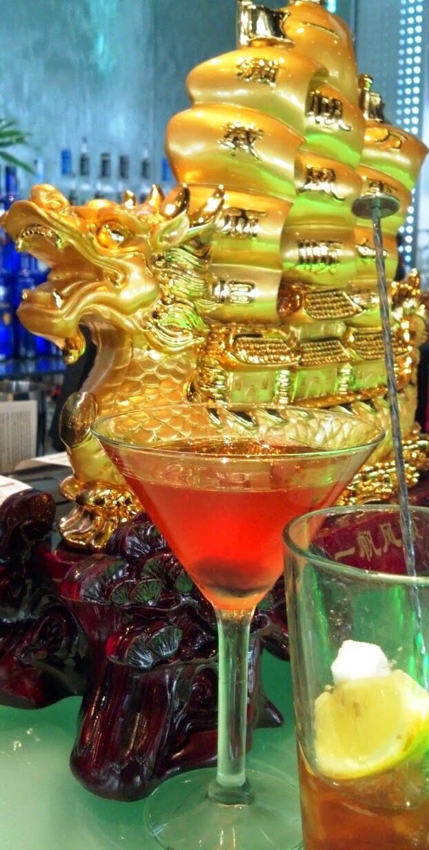 Trio Lounge | restaurant | 909 E Burnside St, Portland, OR 97214, USA | 5032345003 OR +1 503-234-5003