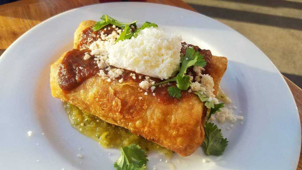 Simmzys | restaurant | 100, 21028 Pacific Coast Hwy, Huntington Beach, CA 92648, USA | 7148311240 OR +1 714-831-1240