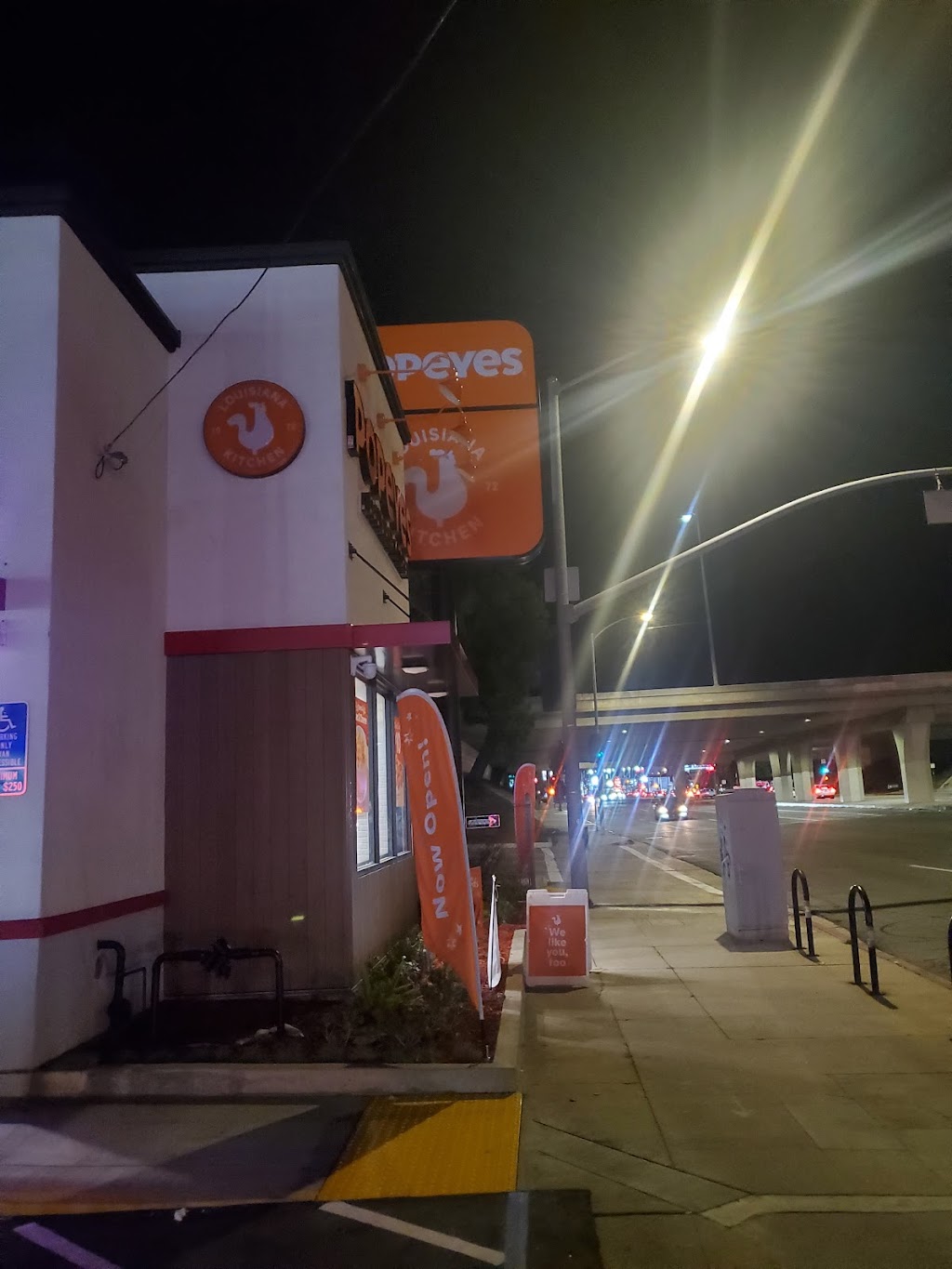 Popeyes | restaurant | 10719 Sepulveda Blvd, Mission Hills, CA 91345, USA | 8188109152 OR +1 818-810-9152