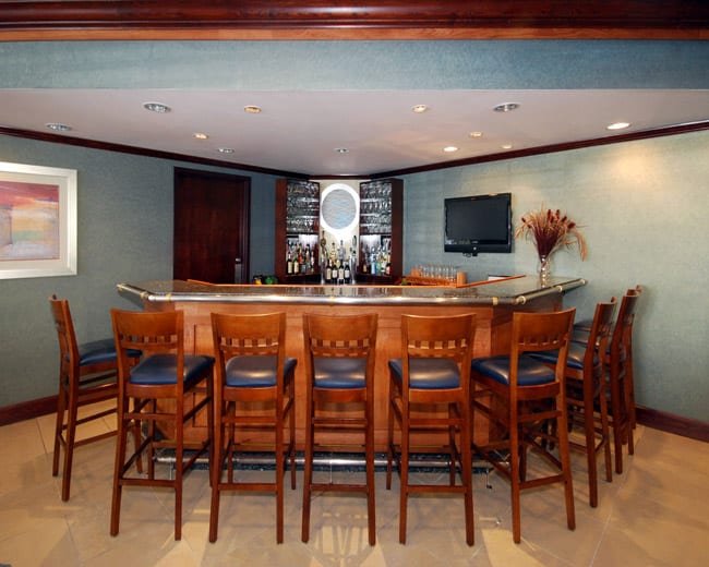 HotelsOBX - North Oceanfront | restaurant | 1601 S Virginia Dare Trail, Kill Devil Hills, NC 27948, USA | 2524416333 OR +1 252-441-6333