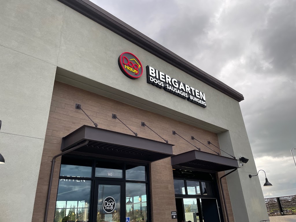 Dog Haus | restaurant | 1501 Blue Oaks Blvd, Roseville, CA 95747, USA | 9168467699 OR +1 916-846-7699