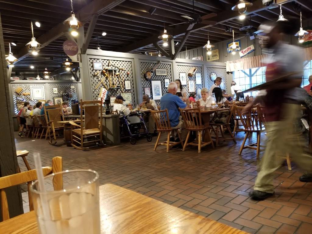 Cracker Barrel Old Country Store | restaurant | 6081 Shelby Oaks Dr, Memphis, TN 38134, USA | 9013825465 OR +1 901-382-5465