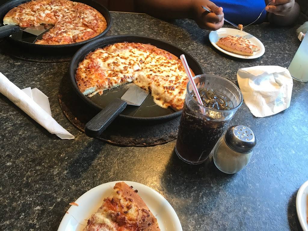 Pizza Hut | restaurant | 6825 Tilton Rd, Egg Harbor Township, NJ 08234, USA | 6096412499 OR +1 609-641-2499