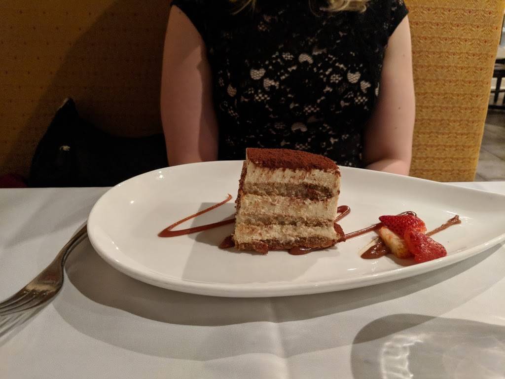 A La Lucia | restaurant | 315 Madison St, Alexandria, VA 22314, USA | 7038365123 OR +1 703-836-5123