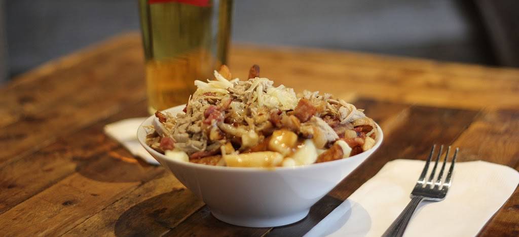 Le Poutine Bar | restaurant | 4750 Boulevard Sainte-Rose, Laval, QC H7R 5S6, Canada | 4503144343 OR +1 450-314-4343