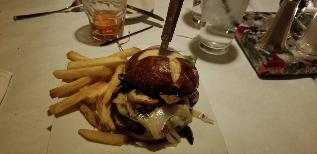 Rust Belt Bar and Grill | restaurant | 3720 Lake Shore Rd, Buffalo, NY 14219, USA | 7168257000 OR +1 716-825-7000