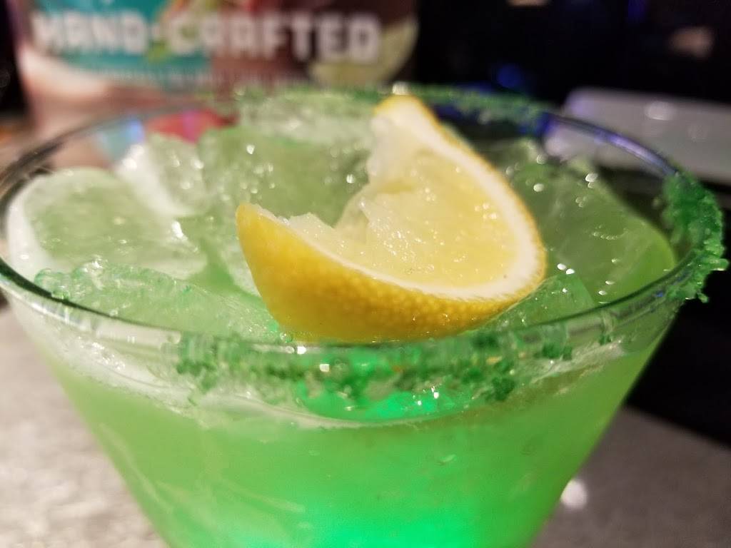 Dave & Busters | restaurant | 4110 Belden Village St NW, Canton, OH 44718, USA | 3302809530 OR +1 330-280-9530