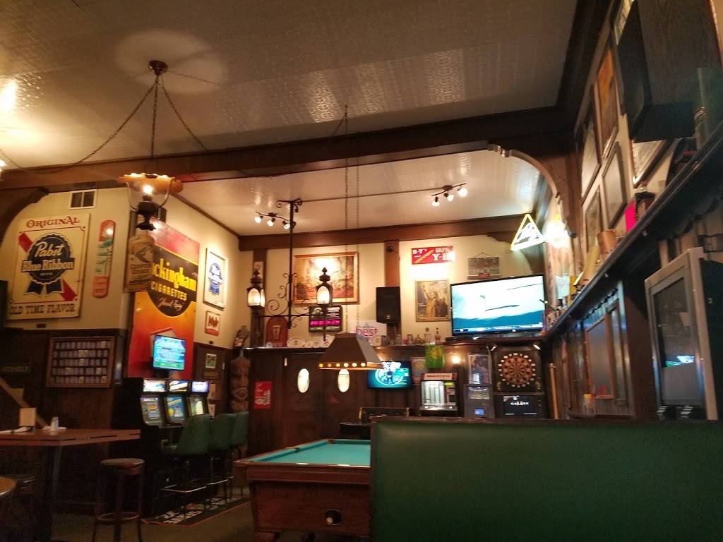 The Ivanhoe Pub & Eatery | restaurant | 231 Main St, Racine, WI 53403, USA | 2626374730 OR +1 262-637-4730