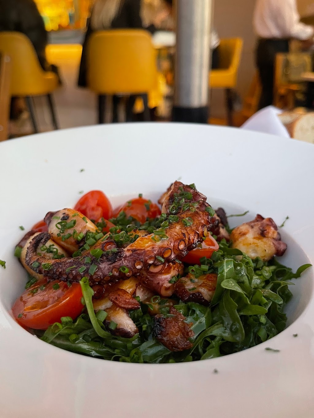 Angelini Ristorante & Bar | restaurant | 1038 N Swarthmore Ave, Pacific Palisades, CA 90272, USA | 4242385870 OR +1 424-238-5870