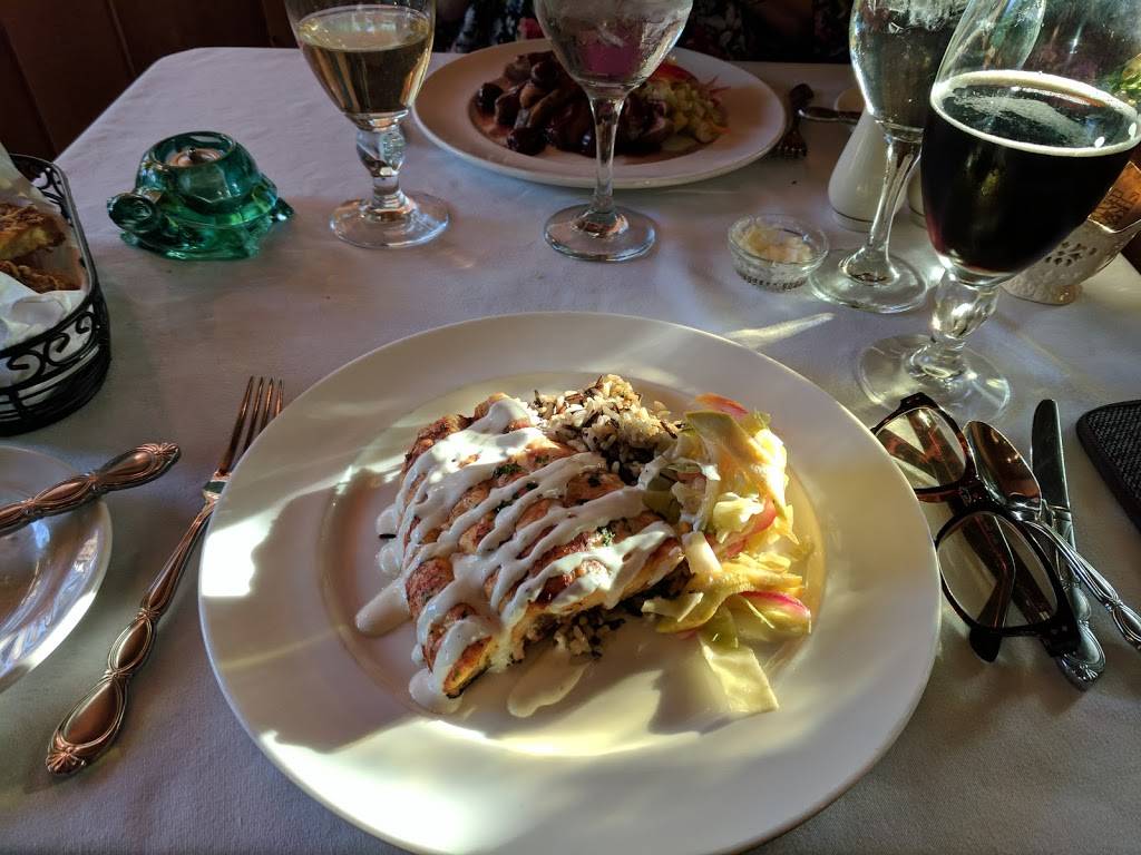 Rowe Inn Restaurant | restaurant | 6303 E Jordan Rd, Ellsworth, MI 49729, USA | 2315887351 OR +1 231-588-7351