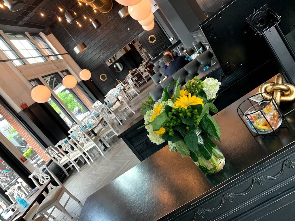 Blackwall Hitch | restaurant | 700 E Pratt St, Baltimore, MD 21202, USA | 4437597176 OR +1 443-759-7176