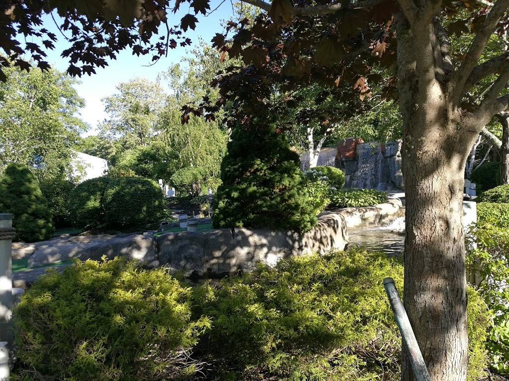 Steve & Sues Par-Tee Freeze & Adventure Falls Mini Golf | restaurant | 455 W Main St, Hyannis, MA 02601, USA | 5087713194 OR +1 508-771-3194