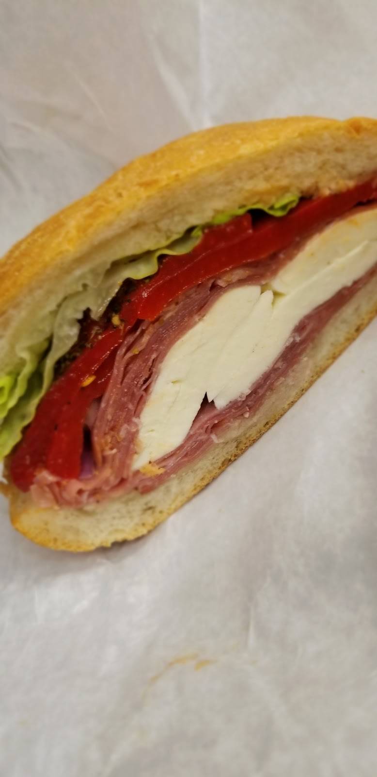 Vitos Deli | meal takeaway | 37 Center St, New Haven, CT 06510, USA | 2036241533 OR +1 203-624-1533