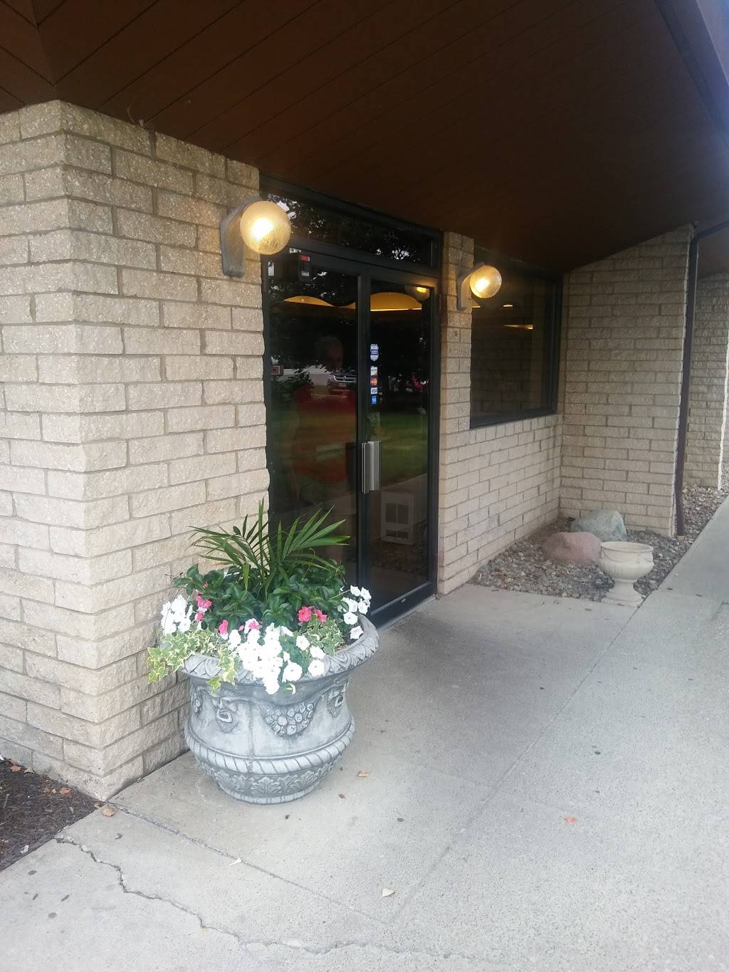 Kims Family Restaurant | restaurant | 37863 Center Ridge Rd, North Ridgeville, OH 44039, USA | 4403275445 OR +1 440-327-5445