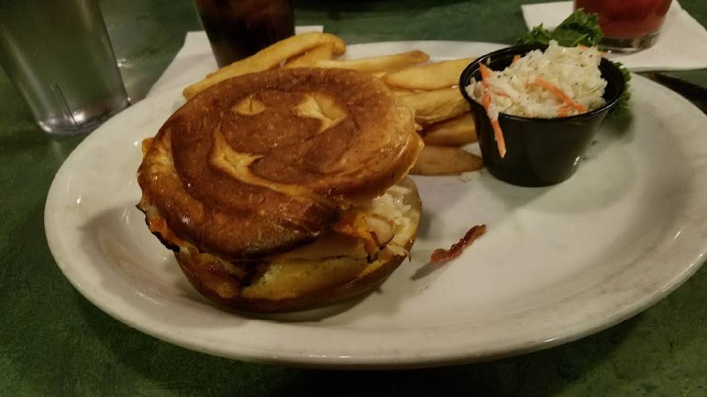 Ozgoods Neighborhood Grill | restaurant | 319 E Penn Ave, Robesonia, PA 19551, USA | 6106936685 OR +1 610-693-6685