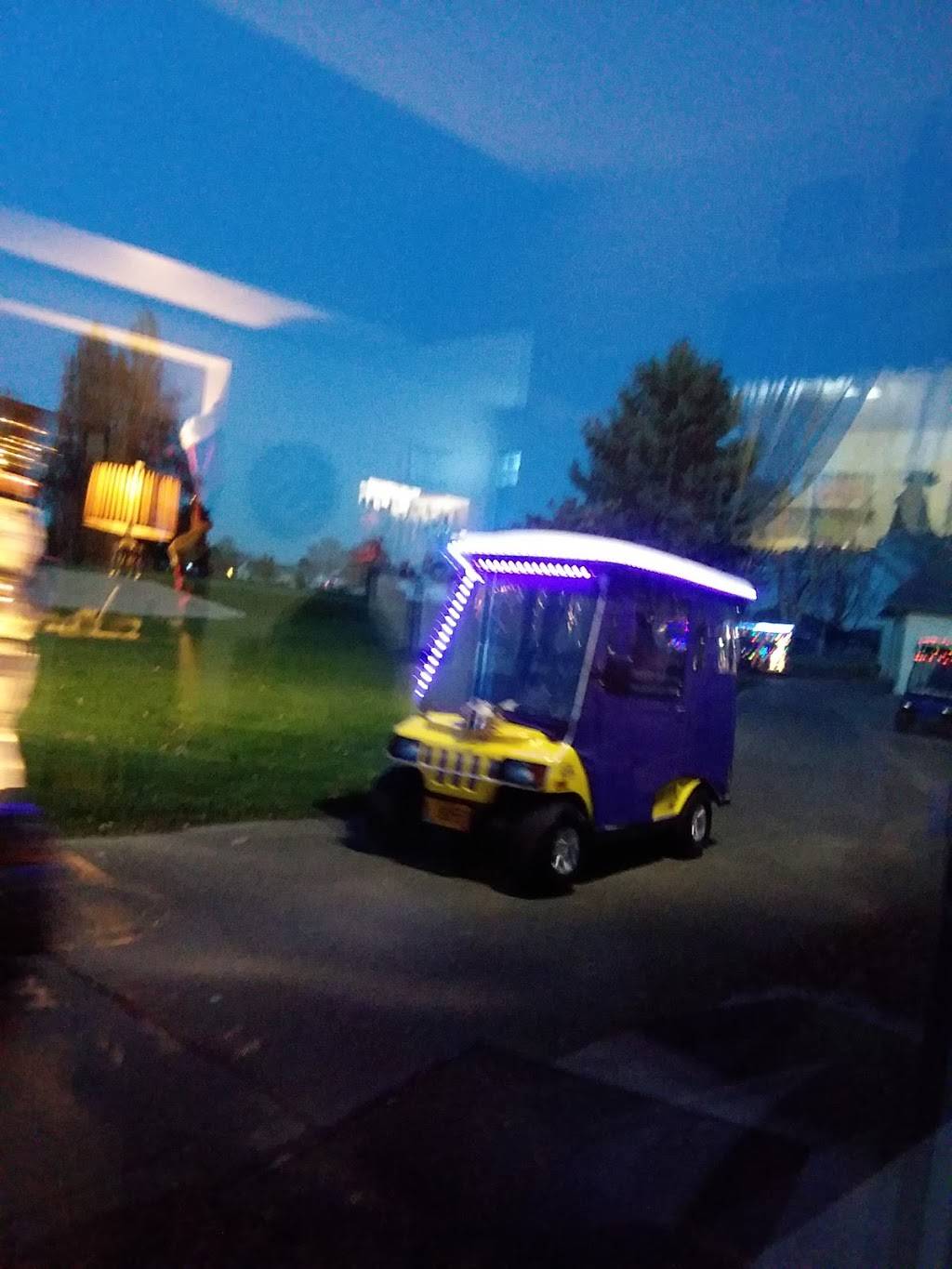 Woodburn Estates & Golf | restaurant | 1776 Country Club Rd, Woodburn, OR 97071, USA | 5039821776 OR +1 503-982-1776