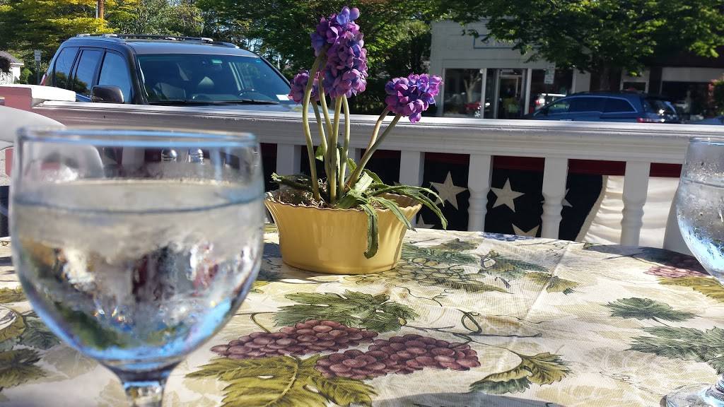 Post Stop Cafe | cafe | 144 Main St Westhampton, Westhampton Beach, NY 11978, USA | 6312889777 OR +1 631-288-9777