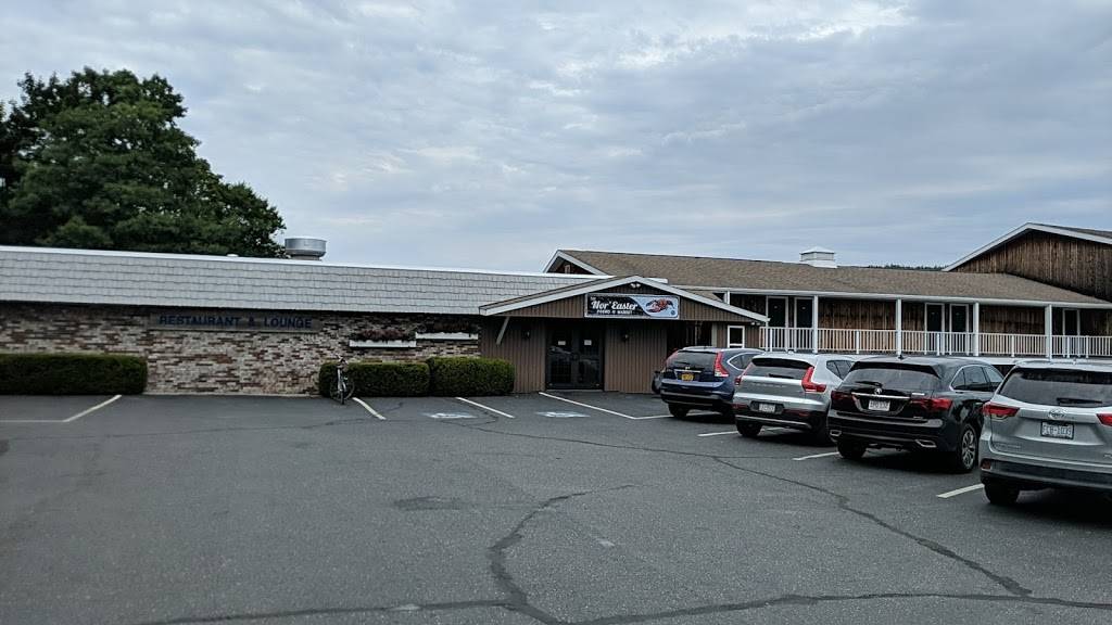 The NorEaster Pound & Market | restaurant | 10 Huntington Rd, Northeast Harbor, ME 04662, USA | 2072768035 OR +1 207-276-8035