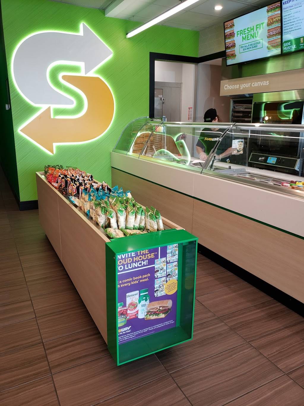 Subway Restaurants | restaurant | 20212 Champion Forest Dr Suite 200, Spring, TX 77379, USA | 8328436681 OR +1 832-843-6681