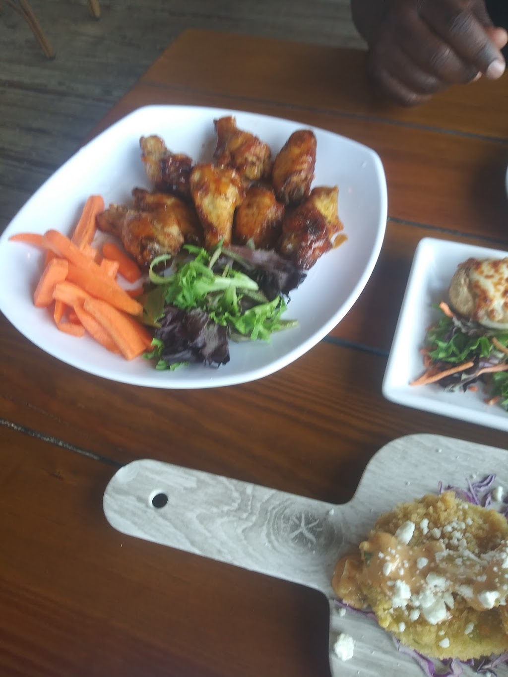 Pier 16 | restaurant | 1601 Inlet Ave, Tybee Island, GA 31328, USA | 9124724326 OR +1 912-472-4326