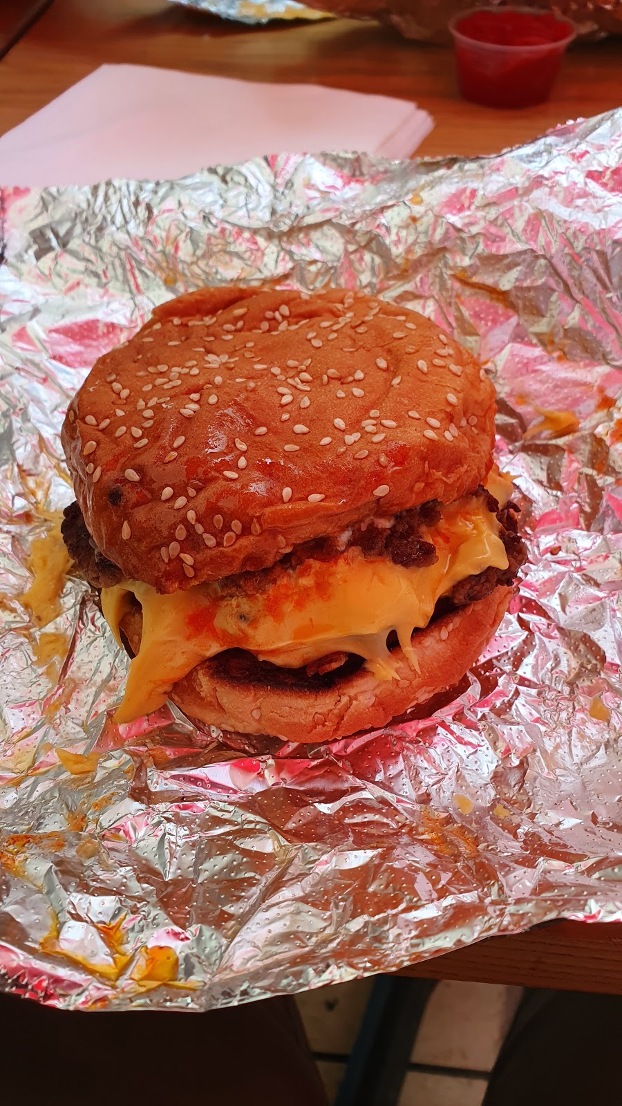 Five Guys | meal takeaway | 19501 Biscayne Blvd Unit 3204A, Aventura, FL 33180, USA | 3054665600 OR +1 305-466-5600