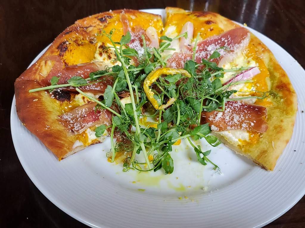 The Cub Room | restaurant | 739 S Clinton Ave, Rochester, NY 14620, USA | 5853635694 OR +1 585-363-5694