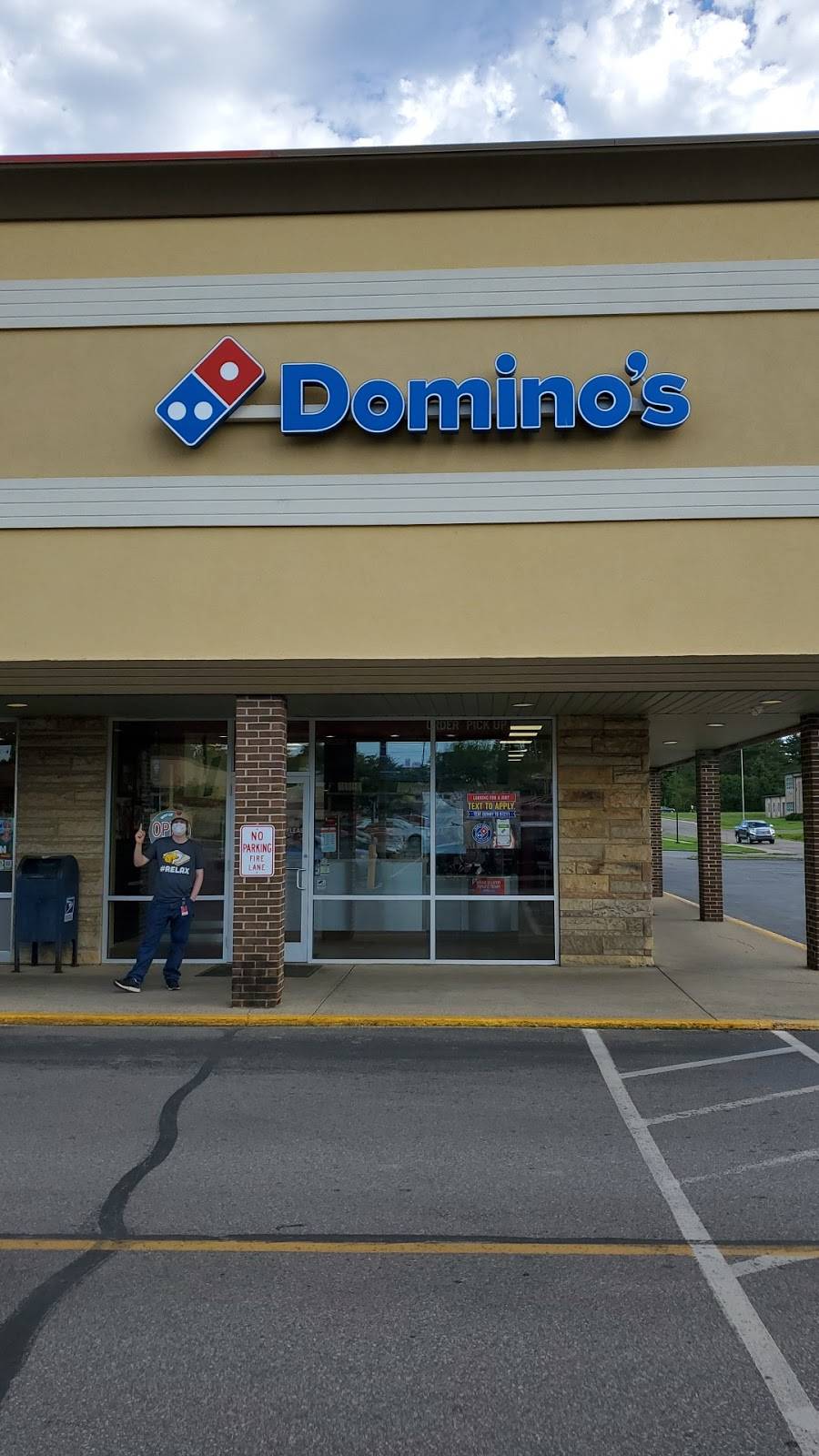 Little Caesars Pizza | meal takeaway | 2504 E 3rd St, Bloomington, IN 47401, USA | 8123314500 OR +1 812-331-4500