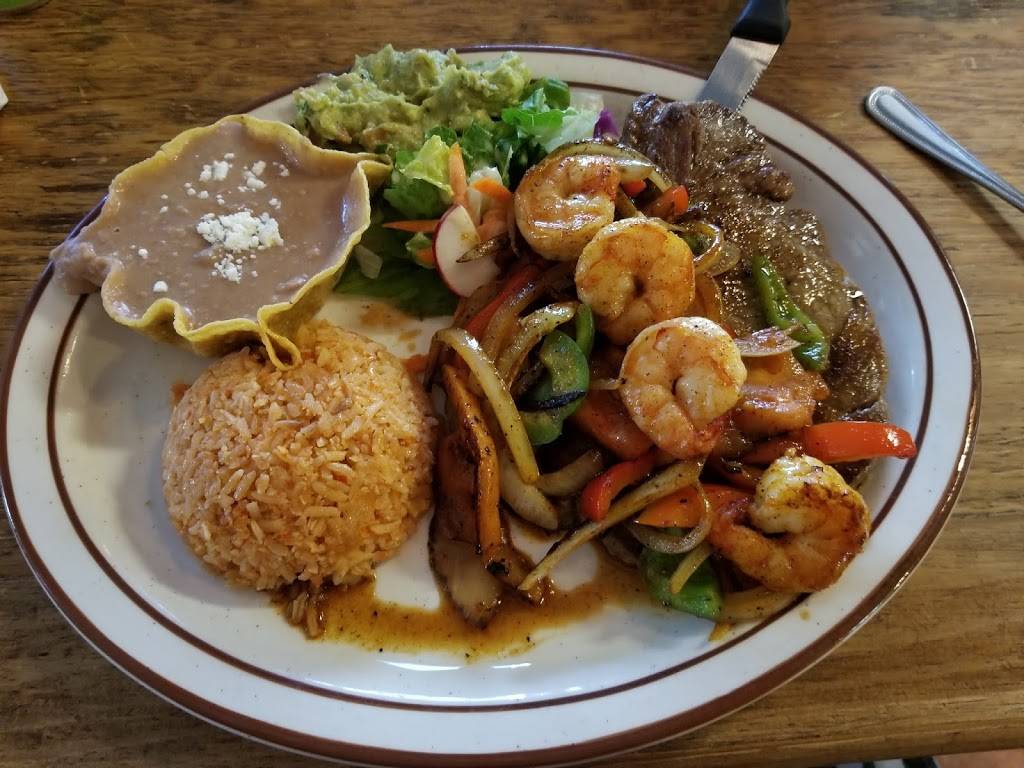 Frank & Finas Cocina | restaurant | 4175 S Grand Canyon Dr, Las Vegas, NV 89147, USA | 7025793017 OR +1 702-579-3017