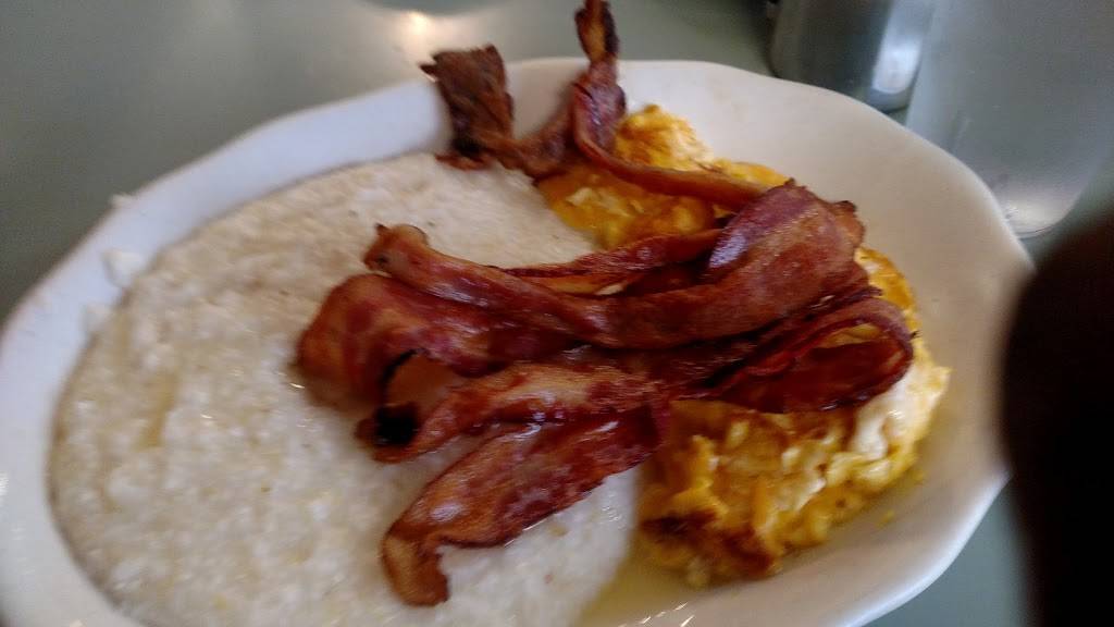 Central Restaurant | restaurant | 30 Central Ave #4, Newark, NJ 07102, USA | 9736238137 OR +1 973-623-8137