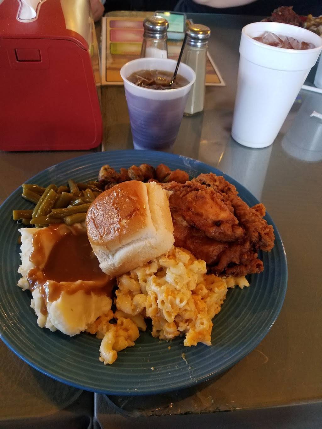 Harris Landing | restaurant | 5120 Old Laurens Rd, Greenwood, SC 29649, USA | 8642291452 OR +1 864-229-1452