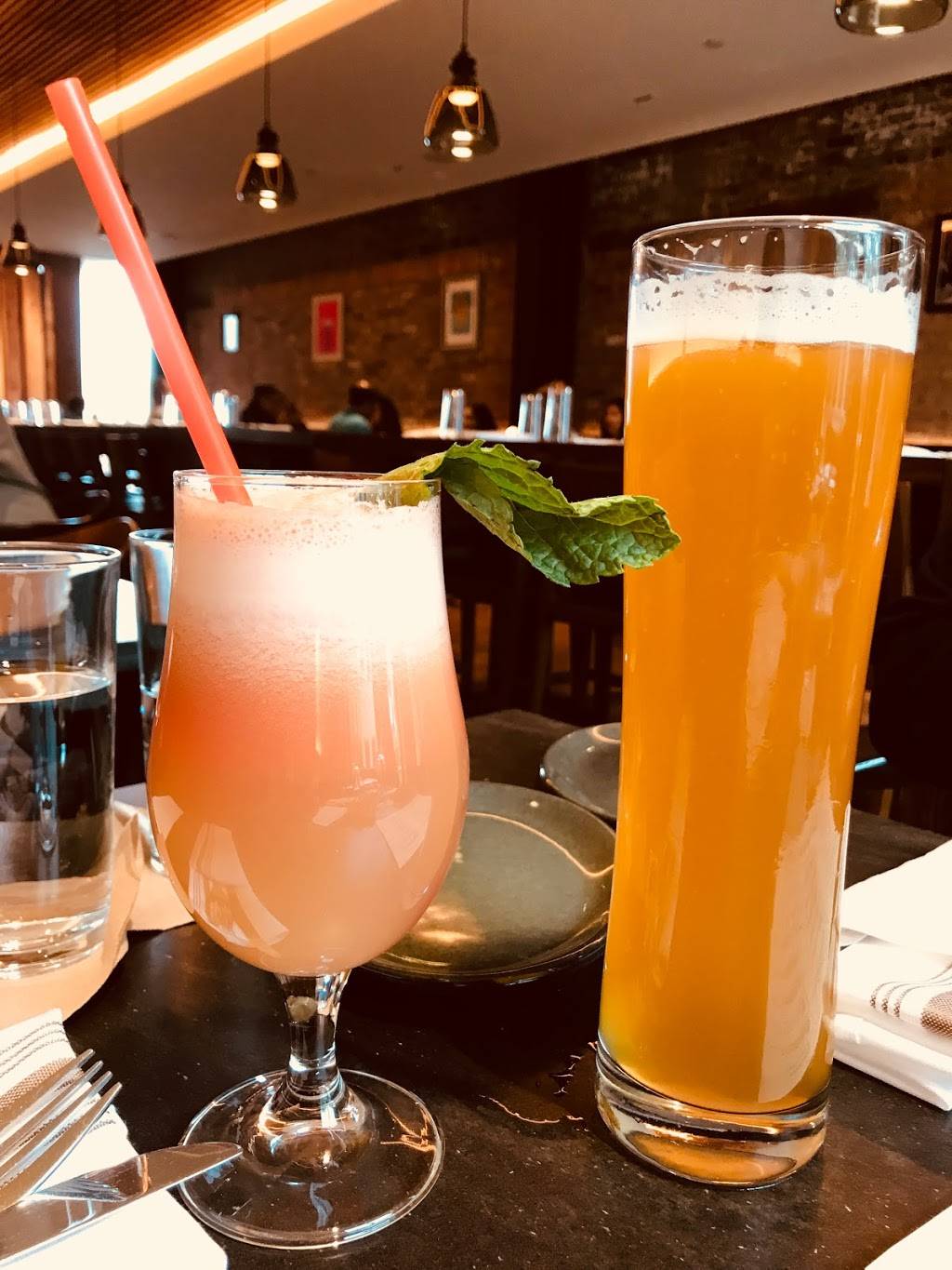 Fire It Up Naperville | restaurant | 1523 N Aurora Rd #107, Naperville, IL 60563, USA | 6303058225 OR +1 630-305-8225