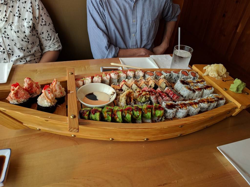 Tokyo Sushi III | restaurant | 846 Farmington Ave, West Hartford, CT 06119, USA | 8602061706 OR +1 860-206-1706
