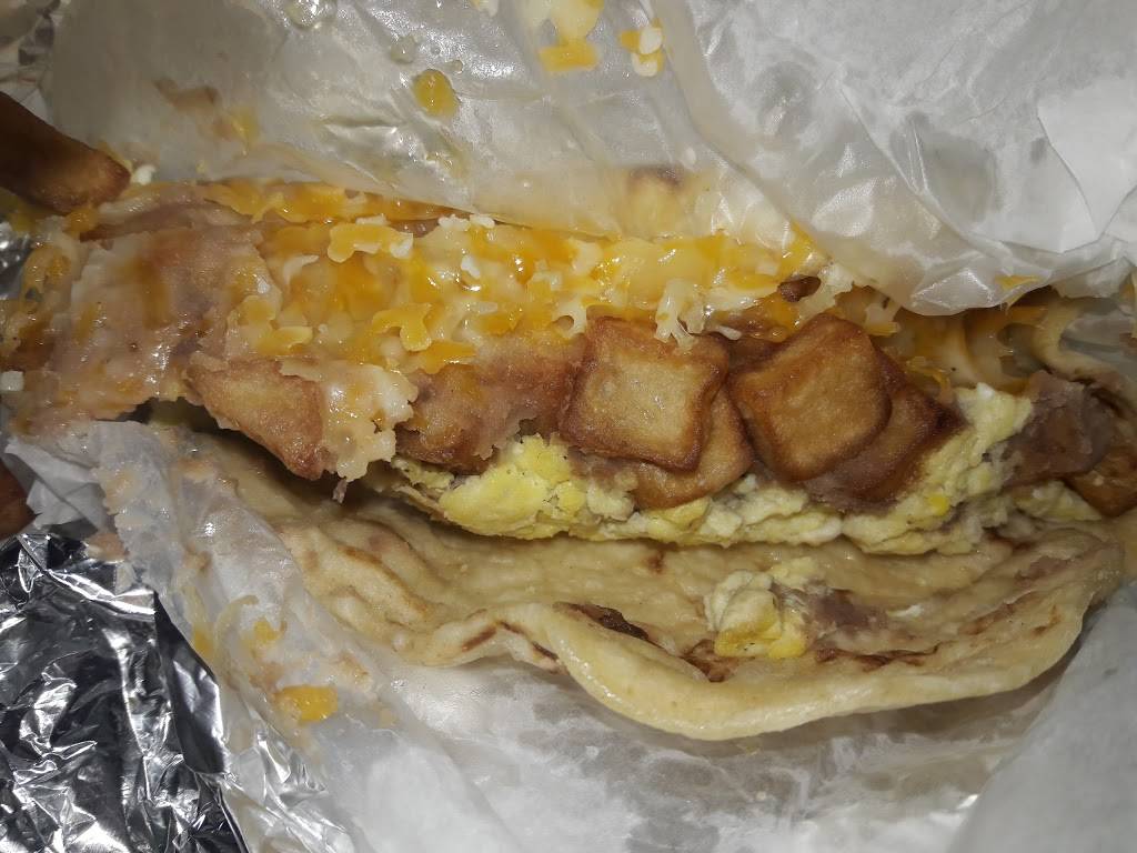 Cadillac Jacks Streatery | restaurant | 9118 TX-146, Mont Belvieu, TX 77523, USA | 8325296337 OR +1 832-529-6337