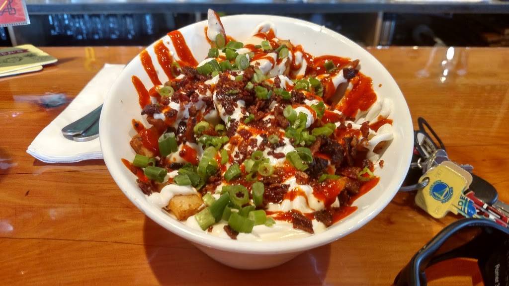 Slanted Tree Kitchen & Taproom | restaurant | 251 Pittman Rd # E, Fairfield, CA 94534, USA | 7078035666 OR +1 707-803-5666