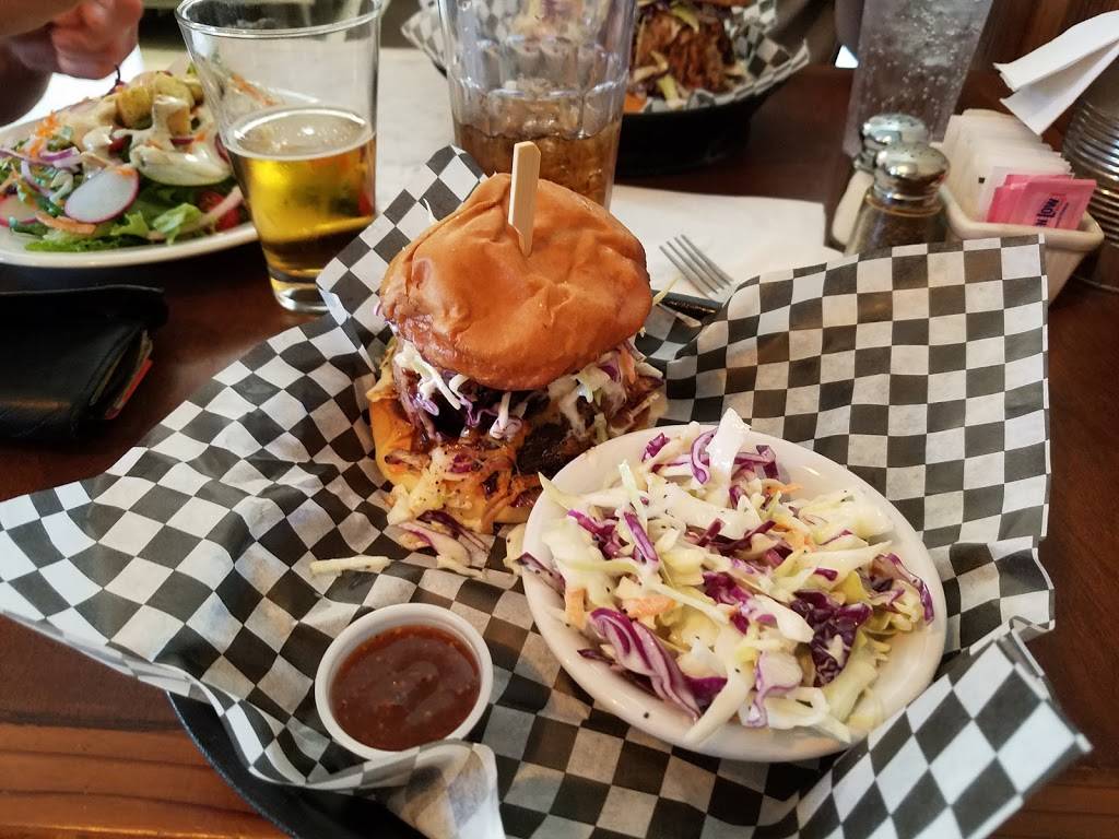 Boars Breath Bar Grill & Smoker | restaurant | 14667 Lakeshore Dr, Clearlake, CA 95422, USA | 7079952000 OR +1 707-995-2000