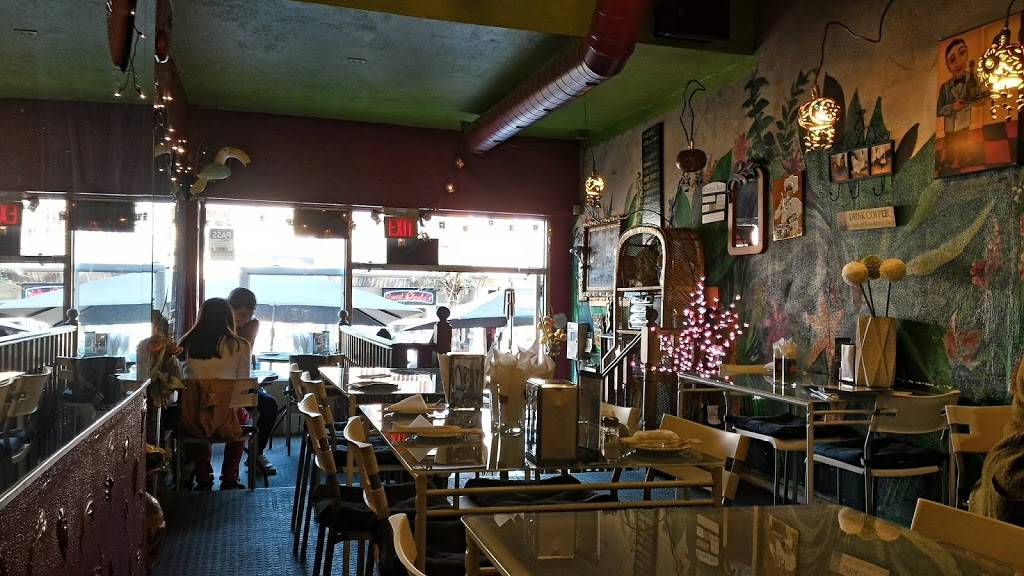 Hungary Thai | restaurant | 196 Augusta Ave, Toronto, ON M5T 2L6, Canada | 4165956405 OR +1 416-595-6405