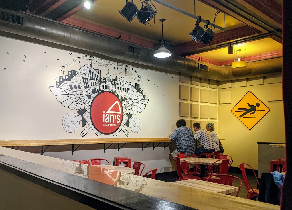 Ians Pizza on State | restaurant | 100 State St, Madison, WI 53703, USA | 6082579248 OR +1 608-257-9248