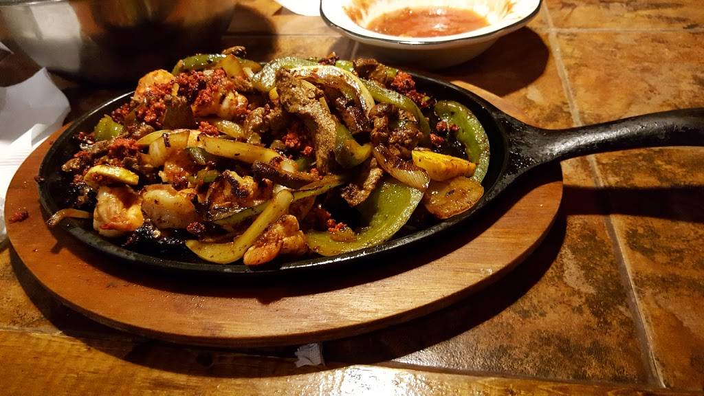 El Don Tequilas | restaurant | 6077 Fairburn Rd, Douglasville, GA 30134, USA | 6787153330 OR +1 678-715-3330