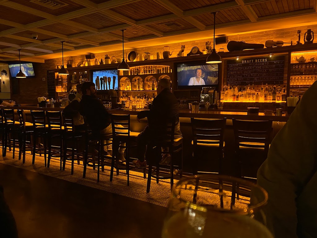 Granny Annies Bar & Kitchen | restaurant | 425 Main St, New York, NY 10044, USA | 6465968582 OR +1 646-596-8582