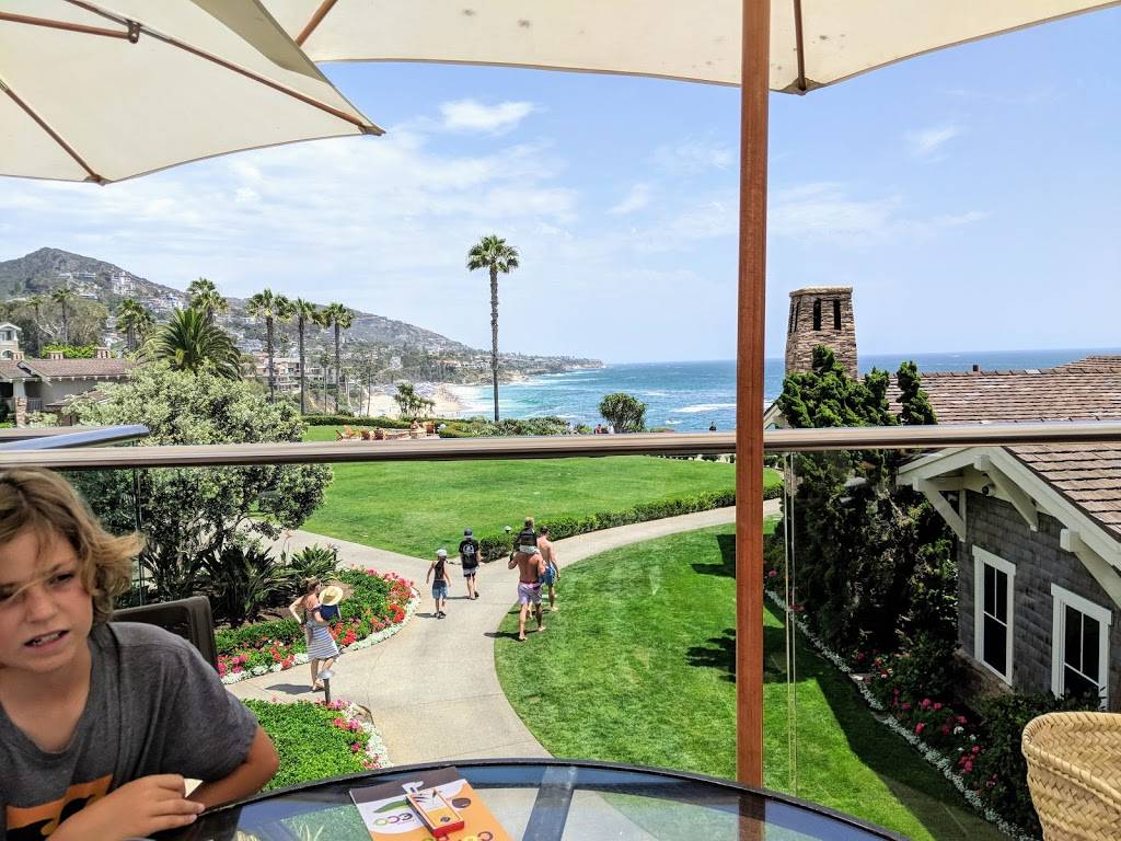 Mosaic Bar & Grille | restaurant | 30801 Coast Hwy, Laguna Beach, CA 92651, USA | 9497156020 OR +1 949-715-6020