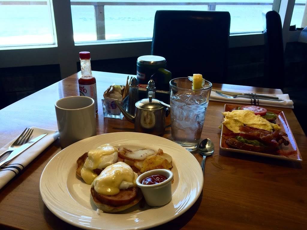 Vizcaino Waterfront Food + Drink | cafe | 2600 Sand Dunes Dr, Monterey, CA 93940, USA | 8318994544 OR +1 831-899-4544